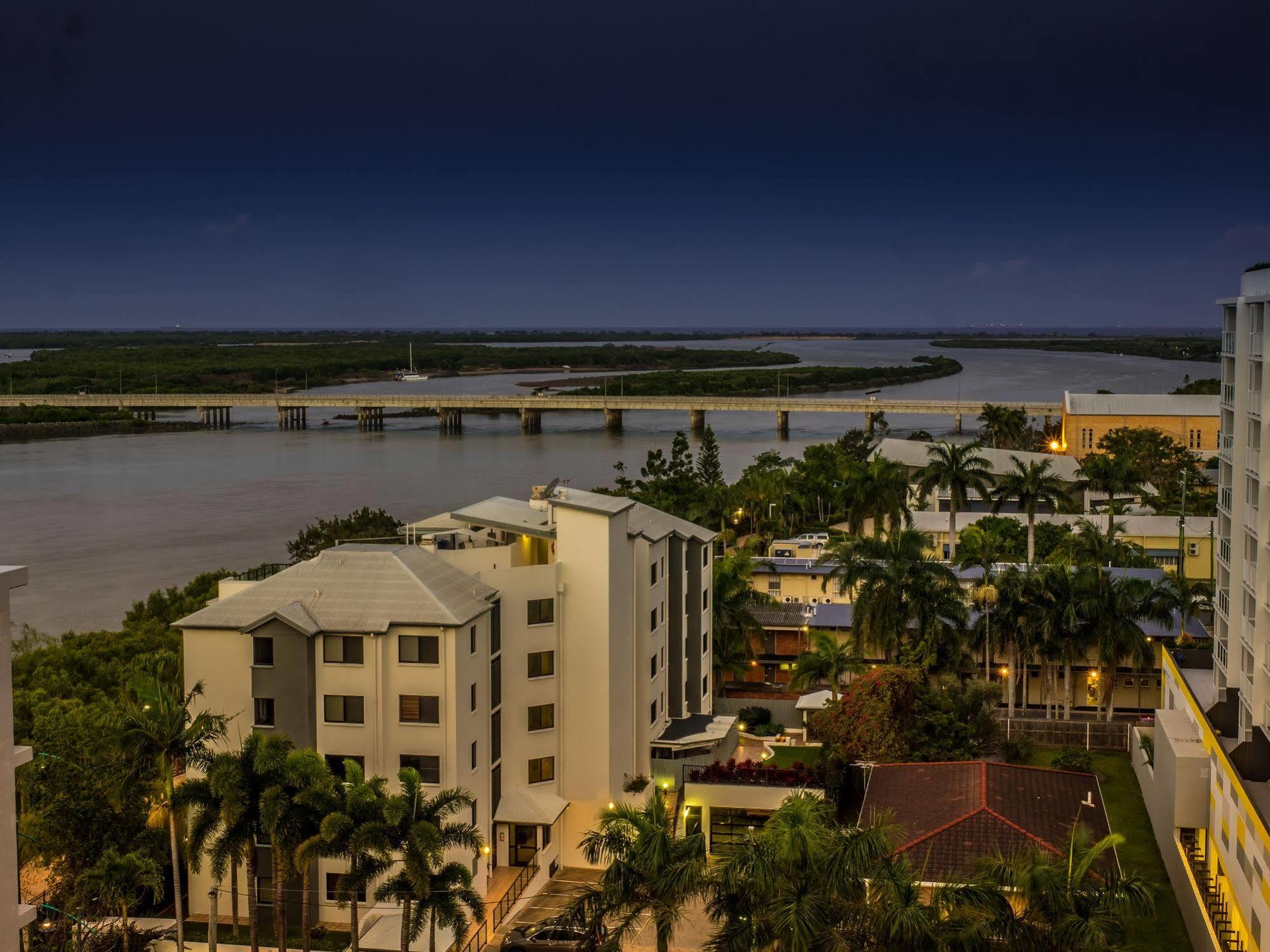 Lanai Riverside Apartments Mackay Exteriör bild