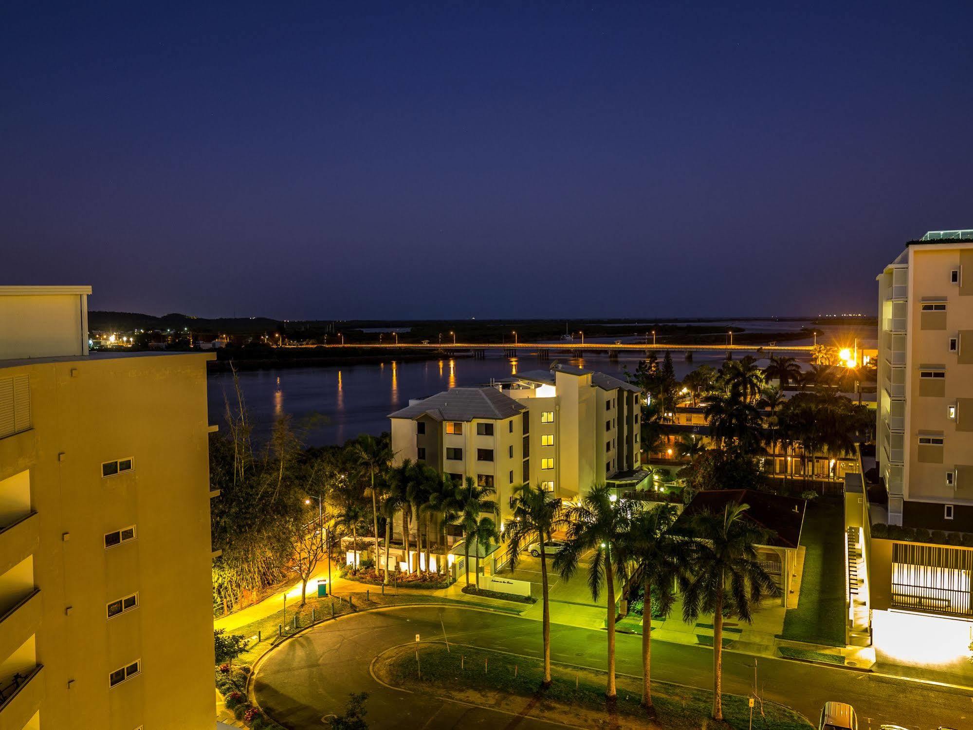 Lanai Riverside Apartments Mackay Exteriör bild