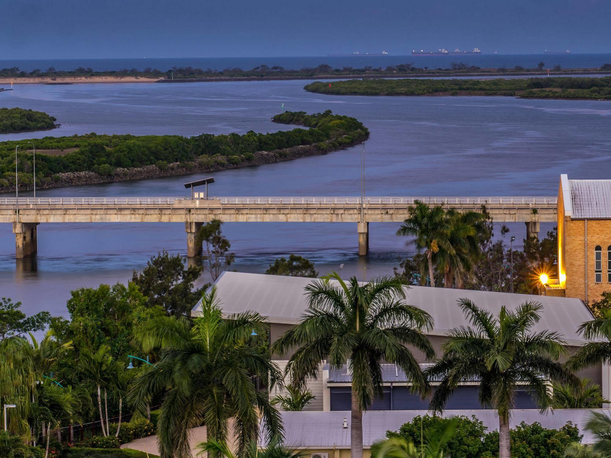 Lanai Riverside Apartments Mackay Exteriör bild